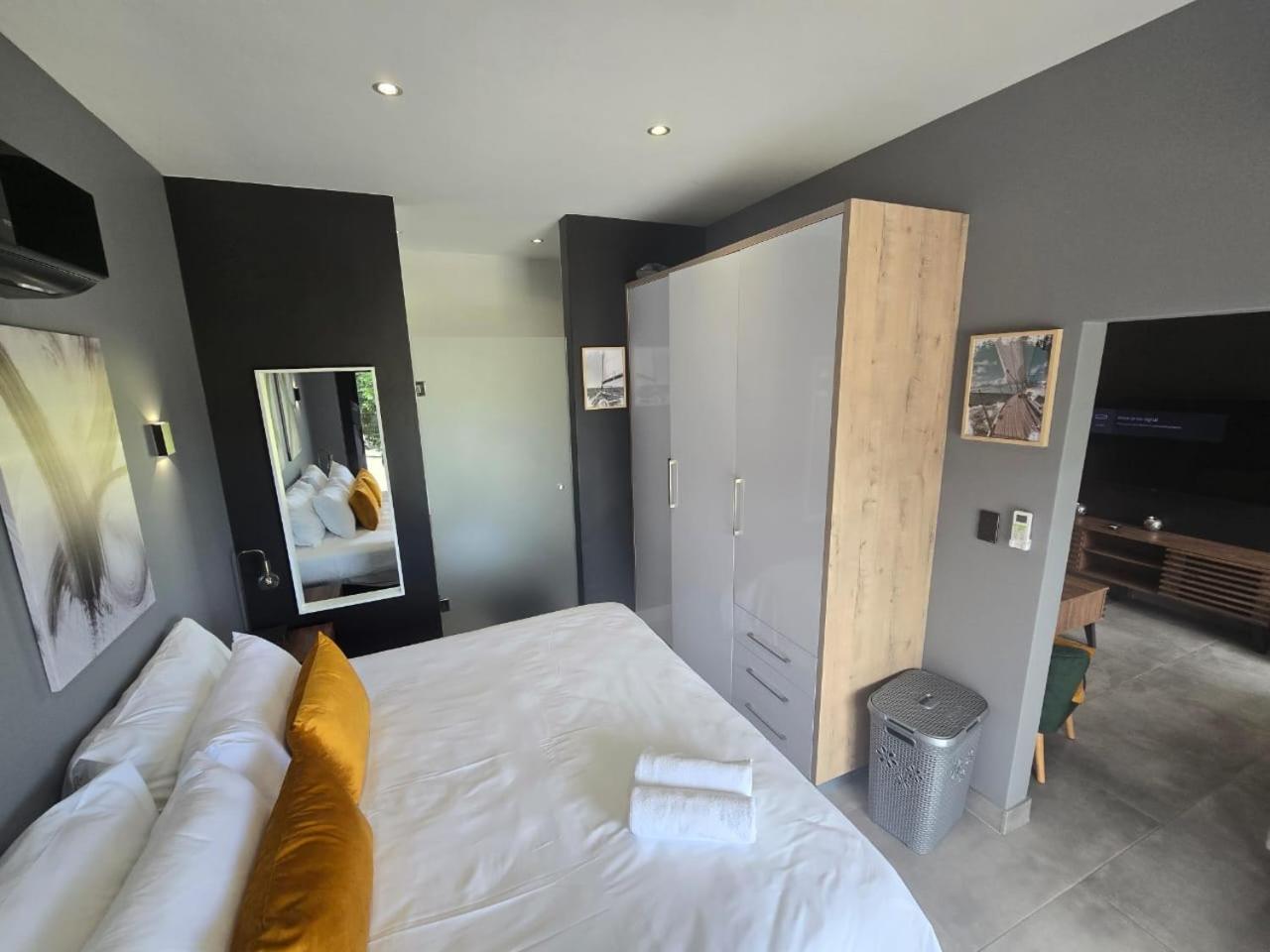 The Block Hotel Wildernis Exterior foto